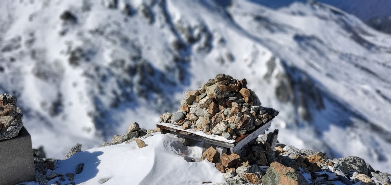 立山本峰の雄山に登る（登山のギャラリー編）